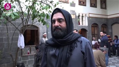 الممثل 