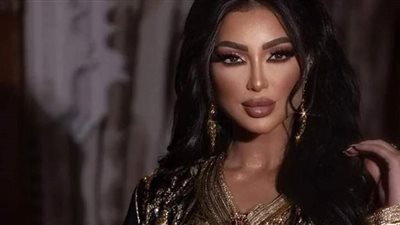 صدمت #دنيا_بطمة الجمهور مجدداً بتغير واضح في ملامحها لتثير الشكوك حول خضوعها للتجميل مرة أخرى، خاصة وأنها بدت وكأنها شخص آخر.