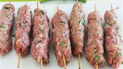 كفتة الحاتى على الفحم كالمحترفات