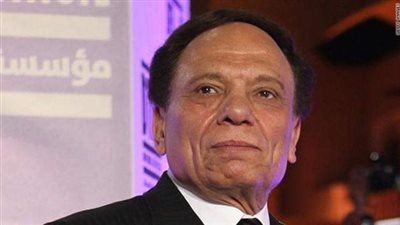 اضطر الفنان المصري عادل إمام للخروج عن صمته، وحسم شائعات إصابته بمرض الزهايمر وۏفاته بين الفترة والأخرى.