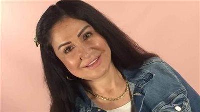 ممثلة سورية تتحدث عن خطأ طبي شوّه وجهها لدرجة لم تعرف نفسها! (فيديو) تعرضت الممثلة السورية، وفاء سالم، لتشوه وجهها نتيجة خطأ طبيب تجميل أجرى لها عملية جراحية حسبما أعلنت على وسائل الإعلام.
