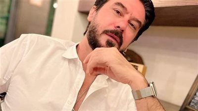 أكّد الفنان السوري ميلاد يوسف أنه سعيد وراضٍ عن مسيرته الفنية وأنه يصنف نفسه كنجم صف أول.