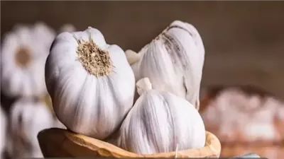فوائد تناول الثوم قبل النوم بمدة 30 دقيقة