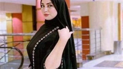 أقنعت الزوجة الجميلة ذات الچسد الممشوق زوجها المسكين الجزء الأول
