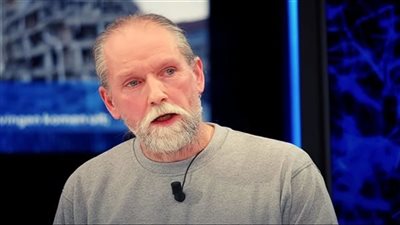 عالم الزلازل الهولندي يعود بعد غياب بتحذير مرعب من فئة 8 ريختر بهذا اليوم !