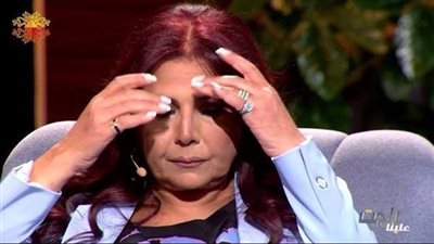 صباح الجزائري تبكي