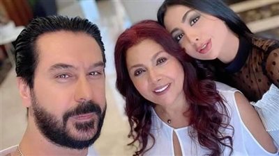 زوجة ميلاد يوسف بطل مسلسل باب الحارة الحقيقية ټخطف الأنظار بجمالها النادر والساحر !!