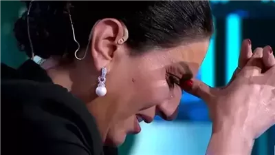 آيتن عامر هي أختك ولا بنتك 