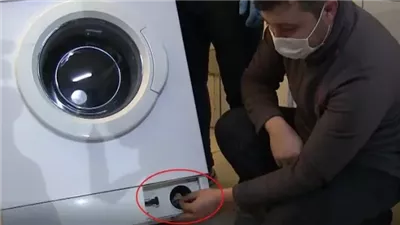 فرحة غمرت قلوبهم .. لن تصدقوا ماذا وجدت عائلة تركية داخل مصفاة الغسالة !!.. فيديو