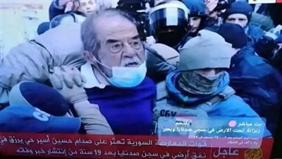 عااجل.. صورة متداولة لظهور صدام حسـين في سوريا على أنه معــ،،ـتقل.. إليكم التفاصيل