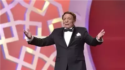 هذه هي الفنانة الوحيدة التي أقسم عادل إمام بأن لا تعمل معه طوال حياته بعد ماشاهد ماقامت به بأحد افلامه !!