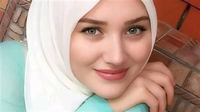 قصة رجل رفضته كل النساء فتزوج أجملهن كاملة