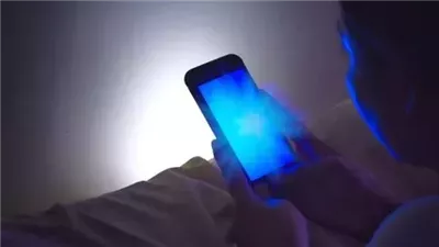 بعد قراءة هذا لن تستخدموا الهاتف ابداً في المرحاض!