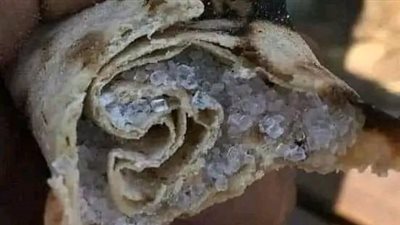 الشړ الذى تقدمه يبقى معك والخير الذى تقدمه يعود اليك