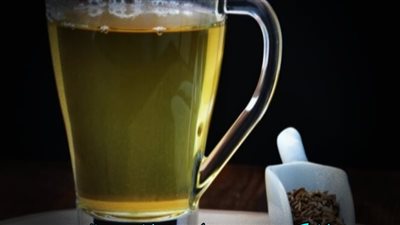 شرب ماء الكمون الدافئ على الريق يحميك من هذه الأمراض
