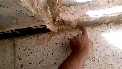 عائلة انقطع رزقهم و تحولت حياتهم 180 درجة الى الاسوء بعد اكتشافهم علامة غير متوقعة في منزلهم