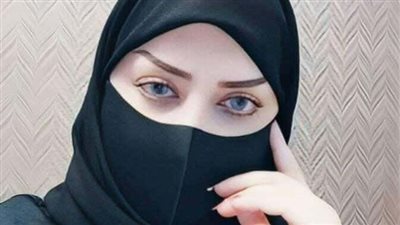 شيخ مع فتاة الليل 